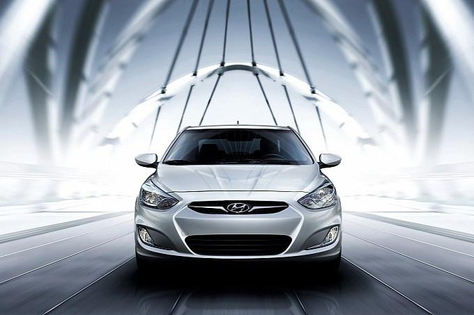 "Hyundai Accent" - felülvizsgálja és felülvizsgálja a 2013-as modellautó