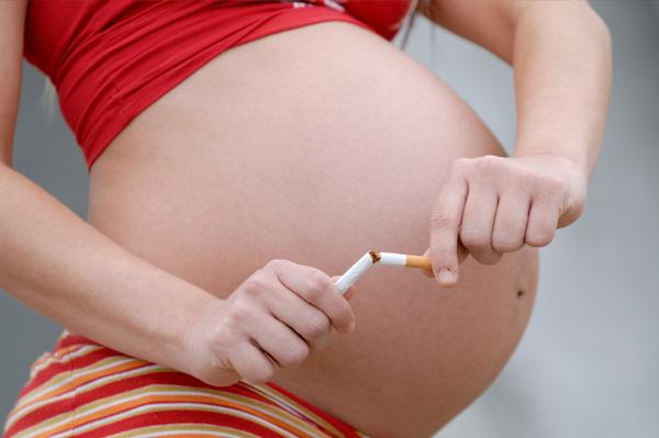 Tudok dohányozni a terhesség alatt, és ez káros a magzat számára?